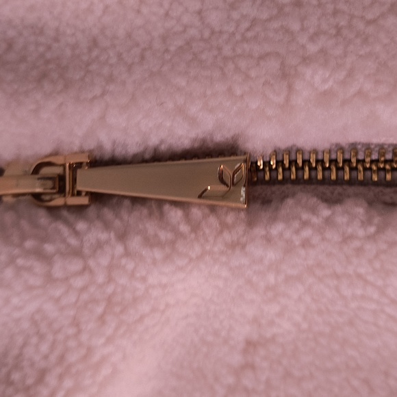 Koolaburra faux fur jacket - Picture 2 of 6